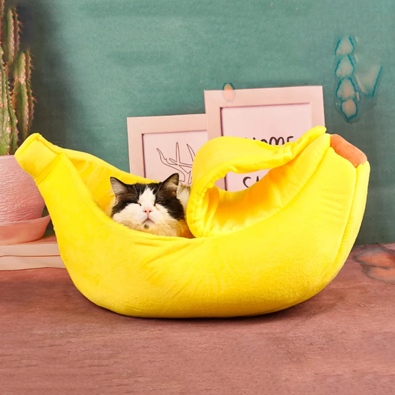 Banana Shaped Pet Bedding Comfortable Cat Nest Mat Winter Cushion Warm Soft Funny Kitten Sleeping Bag Cute Cozy Dog Accessories SPINGHAR