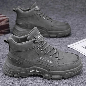 Men Shoes Four Seasons Short Boots New British Style Fashion Anti Slip Comfortable Mountaineering Boots Sports Casual Shoes SPINGHAR